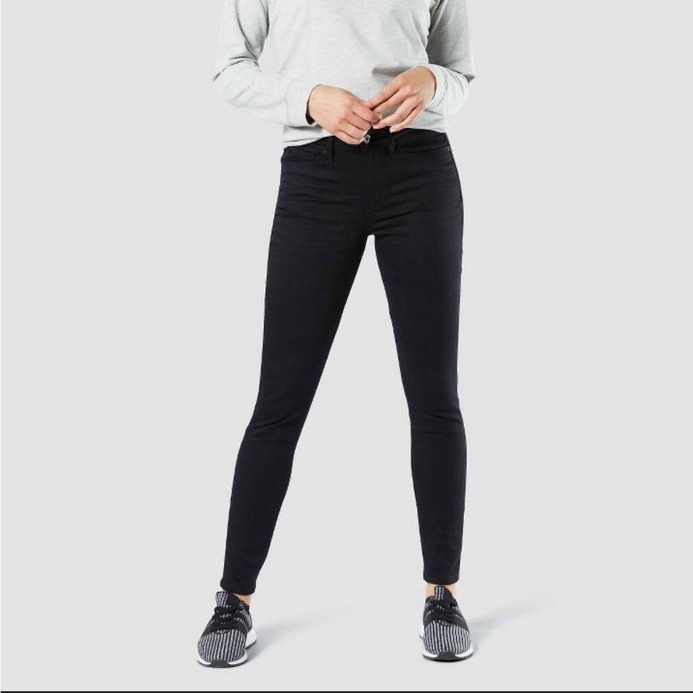 NWT black skinny jeans - Denizen by Levi’s